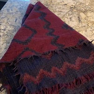Aritzia wilfred blanket scarf (large)